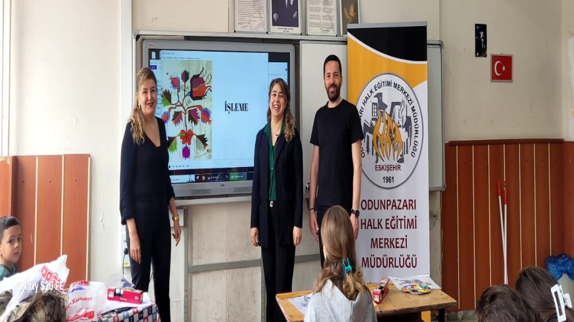 Halk Eğitim Merkezi tarafından Türk El Sanatlarının tanıtımı yapıldı.